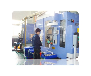 05：日本三菱CNC滾(gun)齒機