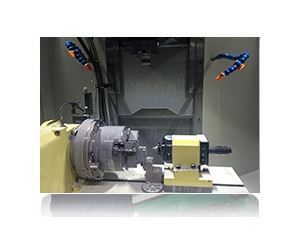 日本(ben)東光兄弟緊湊(cou)型加工中心内(nèi)部