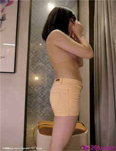 羞辱尤娜3小游戏,旅行者骑在申鹤上做运动