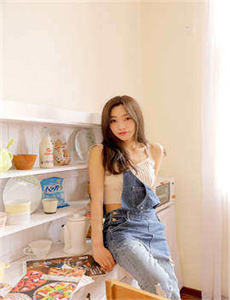 《上村丽奈》