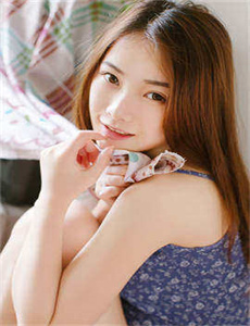 《美女下面揉出水免费视频》