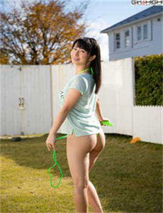 《婷婷久久无码欧美人妻》