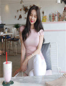 《一女多夫4P共妻辣文H》